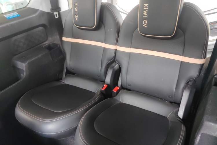 Used Baojun KiWi EV 2021 Artist Model Ternary Lithium
