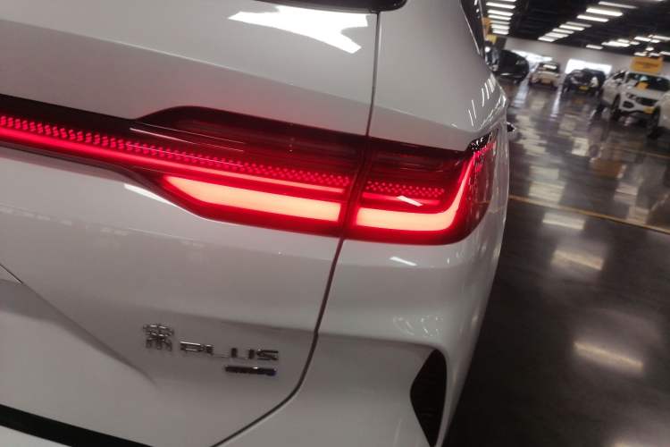 Used BYD Song PLUS New Energy 2025 EV Intelligent Driving Version 520km Premium Model