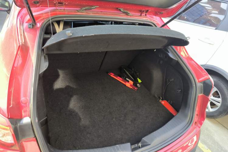 Used Mazda CX-4 2018 2.0L Automatic Two-Wheel Drive Blue Sky Dynamic Version China V Standard
