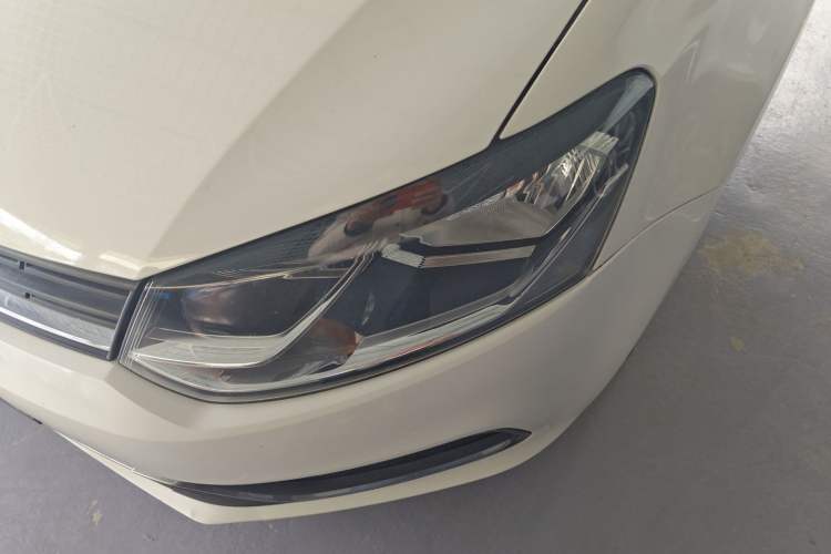 Used Volkswagen Polo 2016 1.6L Automatic Comfort Model
