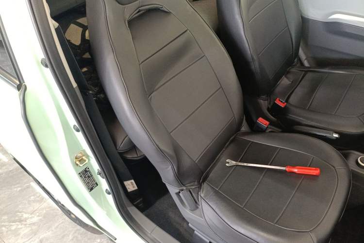 Used Wuling Hongguang MINIEV 2021 Macaron Premium Model – Lithium Iron Phosphate
