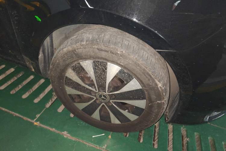 Used Mercedes-Benz Vito 2023 2.0T Elite Version 7 Seats
