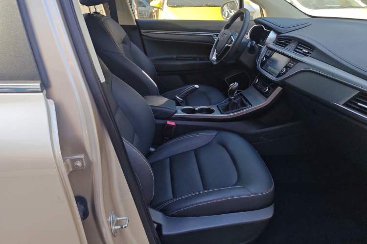 Used Geely Auto Emgrand GS 2016 Elegant Edition 1.8L Manual LingShang Model