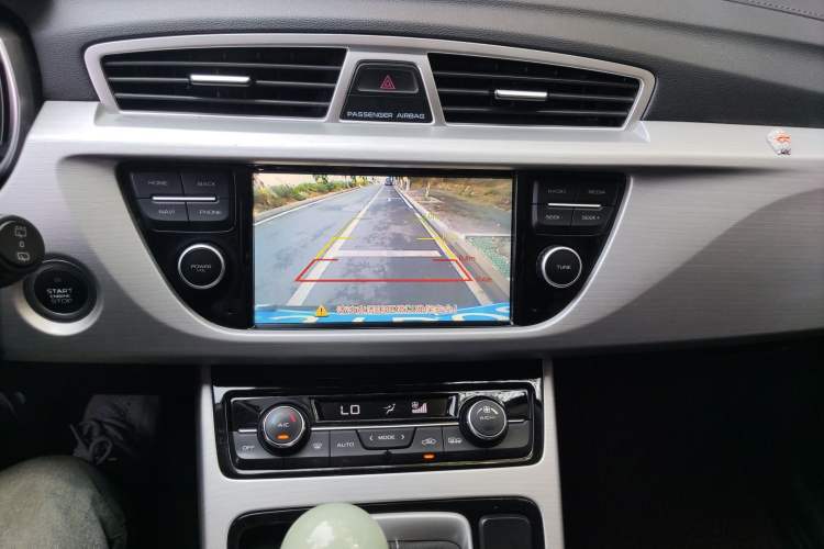 Used Geely Auto Emgrand X7 Sport 2016 2.0L Manual Smart Connect Version