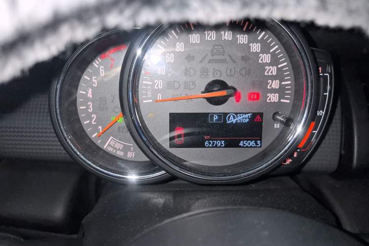 Used  MINI 2016 1.5T COOPER Five-Door Edition
