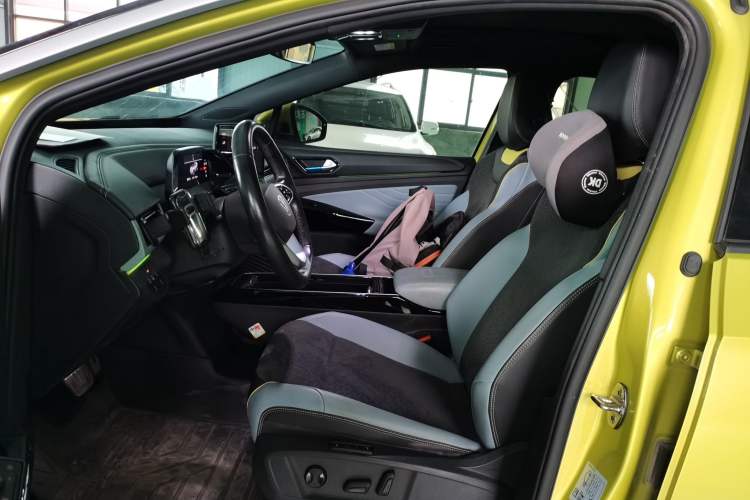 Used Volkswagen ID.4 X 2021 Pro Smart Long-Range Edition
