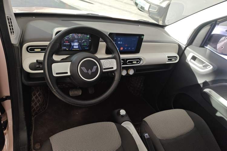 Used Wuling Hongguang MINIEV 2024 3rd Generation 215km Advanced Version