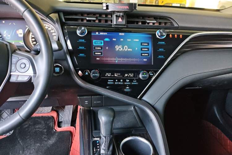 Used Toyota Camry 2019 Revised Version 2.5G Luxury Edition
