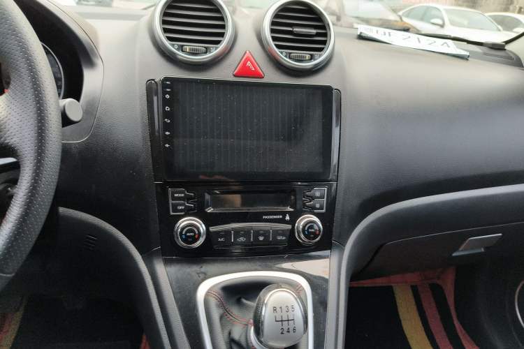 Used Haval H6 2016 Upgraded Model 1.5T Manual Two-Wheel Drive Elite Version