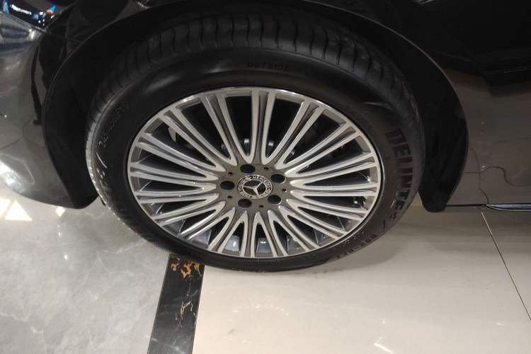 Used Mercedes-Benz E-Class 2020 Restyled E 300 L Exclusive Edition
