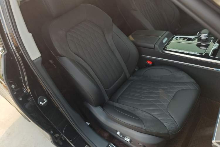 Used Hongqi HS5 2023 2.0T Qixiang Pro Edition