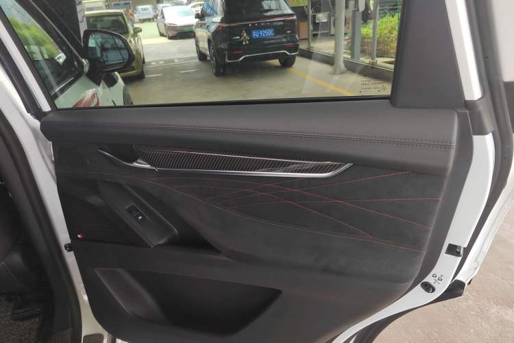 Used SAIC MAXUS D90 Pro 2021 2.0T Diesel 4x4 Alashan Edition 7 Seats
