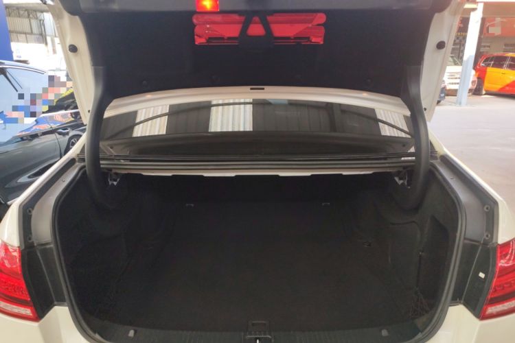 Used Mercedes-Benz E-Class 2015 Restyled E 260 L Sport Edition
