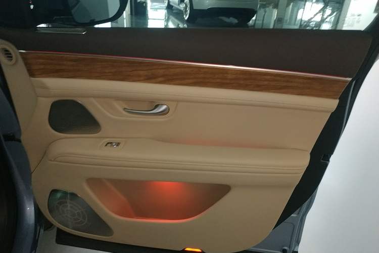 Used Hima AITO M7 2024 1.5T Rear-Drive Plus Version 5 Seats
