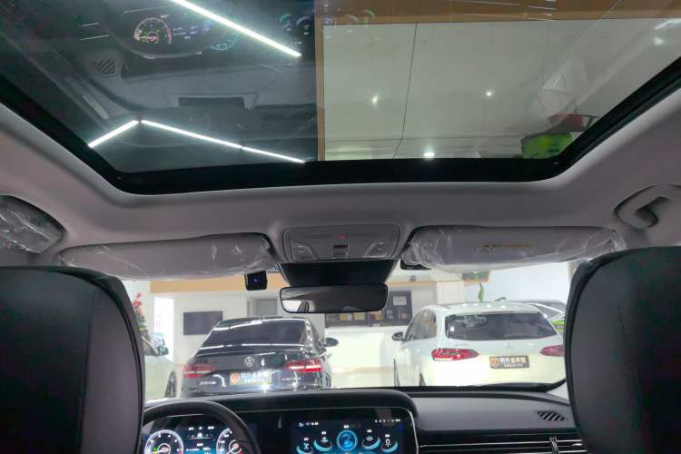 Used Hongqi HS5 2022 Facelifted Version 2.0T Smart Connect Flagship All-Wheel-Drive Edition