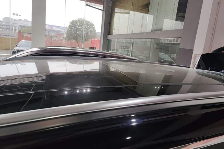 Used Hongqi HS7 PHEV 2024 2.0T PHEV Four-Wheel Drive Flagship Edition 6 Seats
