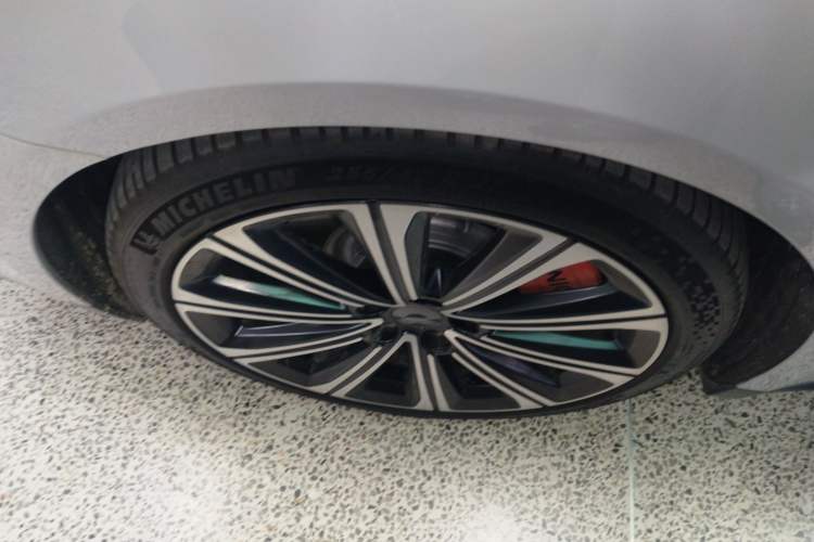 Used Nio ET7 2024 75 kWh Executive Signature Edition
