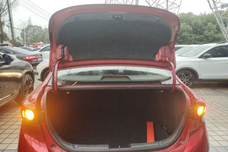 Used Mazda Mazda 3 Axela 2017 Sedan 1.5L Automatic Comfort Model Emission Standard China V
