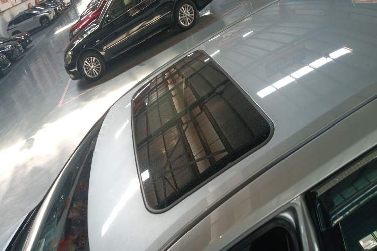 Used Toyota Camry 2015 2.5G Luxury Navigation Edition