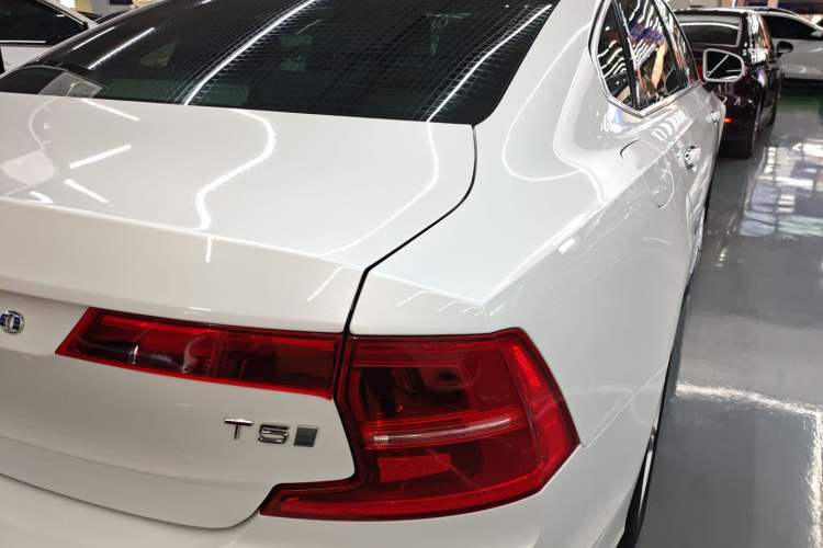 Used Volvo S90 2020 T5 Zhiyi Luxury Edition
