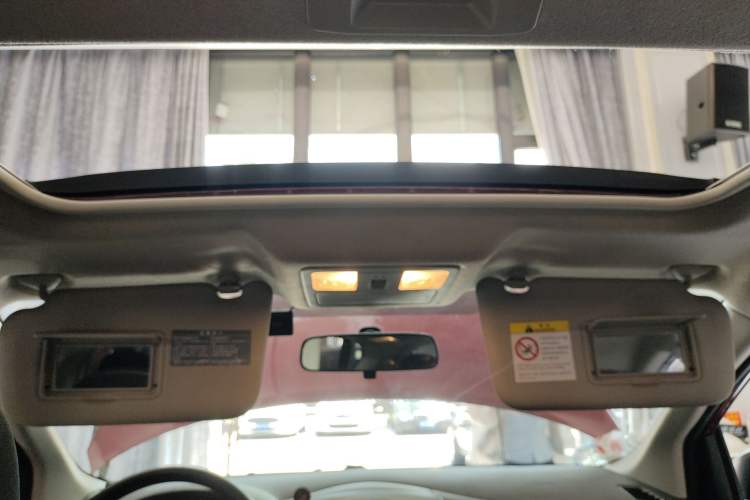 Used Nissan Tiida 2021 1.6L CVT Cool Edition
