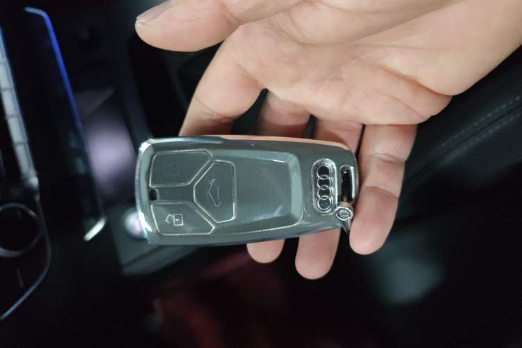 Used Audi Q5L 2022 40T Fashionable and Dynamic Model
