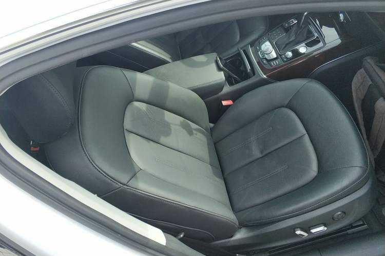 Used Audi A6L 2017 30 FSI Comfort Model
