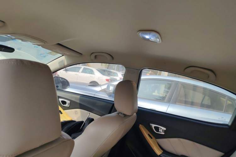 Used GAC Trumpchi GA3S Vision 2014 1.6L Manual Elite Edition
