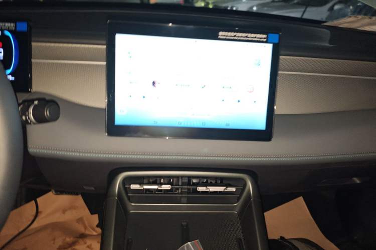 Used BYD Qin PLUS 2025 DM-i Smart Drive 55KM Leading Model
