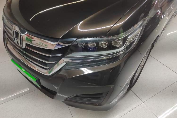 Used Honda Elysion 2016 2.4L Luxury Edition
