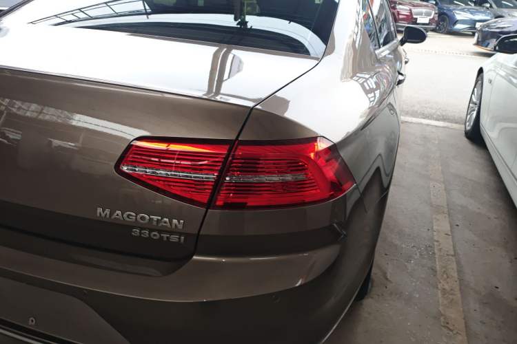 Used Volkswagen Magotan 2019 330TSI DSG Leading Model China VI Standard