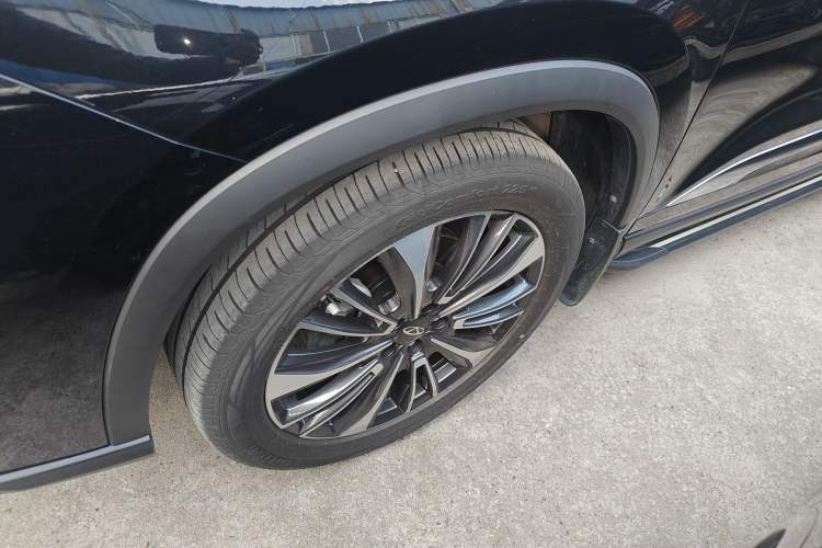 Used Chery Tiggo 8 PRO 2024 Champion Edition 390T Two-Wheel Drive Peak Version 5 Seats
