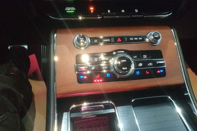 Used Lincoln Aviator 2020 3.0T V6 Four-Wheel Drive Premium Edition