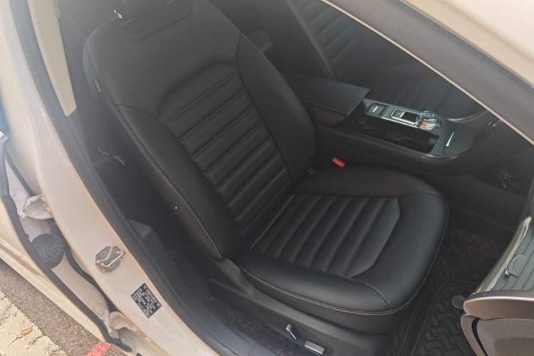 Used Ford Mondeo 2018 EcoBoost 180 Smart Control Fashion Model China VI Standard
