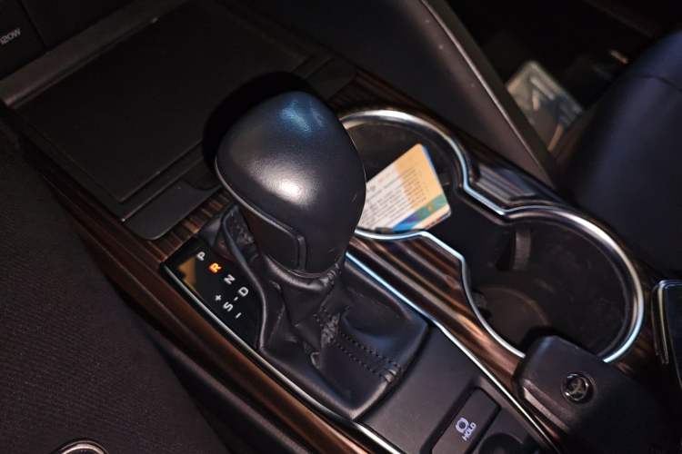 Used Toyota Camry 2018 2.0G Luxury Edition