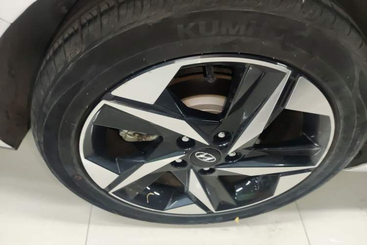 Used Hyundai Elantra 2021 1.5L CVT LUX Prestige Edition