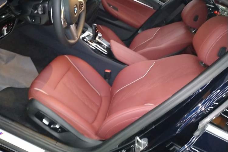 Used BMW 5 Series 2022 Restyled 530Li Leading Edition M Sport Package
