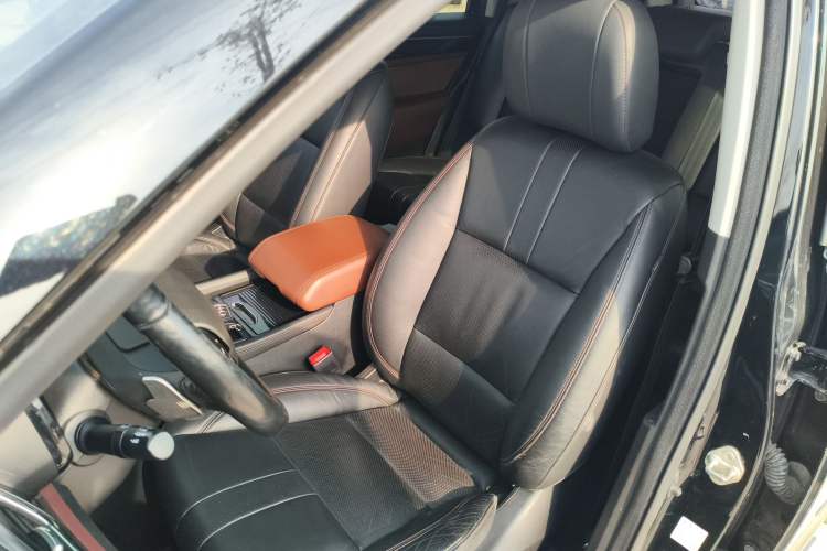 Used GAC Trumpchi GS8 2017 320T Two-Wheel Drive Luxury Smart Connectivity Version (7 Seats)
