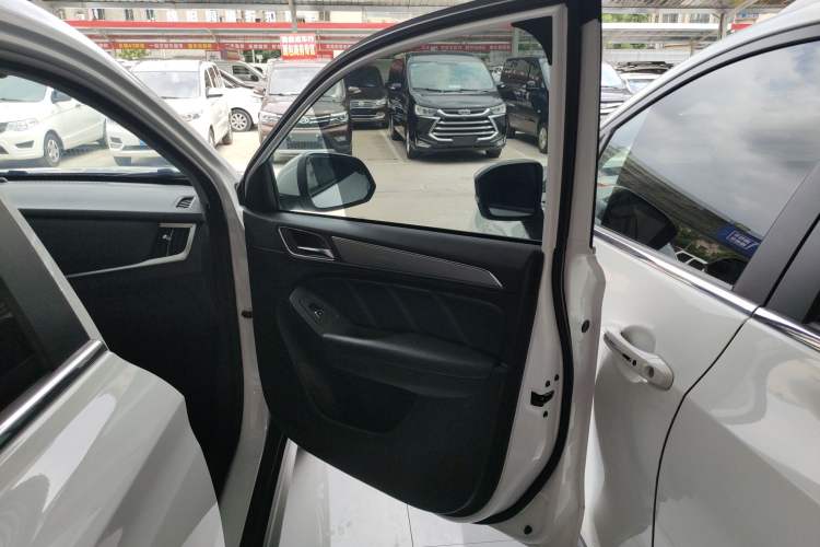 Used Roewe RX5 2020 20T Automatic 4G Connected Million Edition

