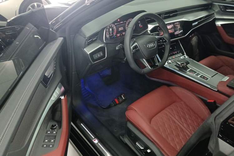 Used Audi A7L 2024 45 TFSI quattro S-line Black Warrior Edition
