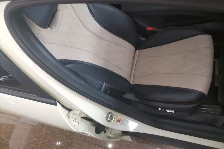 Used BYD Dolphin 2023 420 km Fashion Edition
