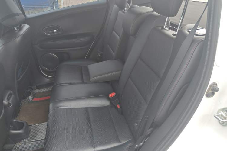 Used Honda XR-V 2015 1.8L VTi CVT Luxury Edition
