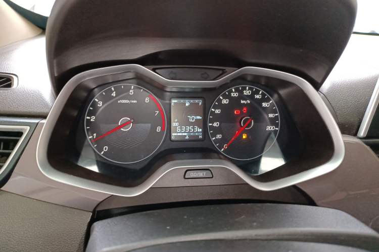 Used Baojun 310W 2017 1.5L Manual Comfort Model China V Standard