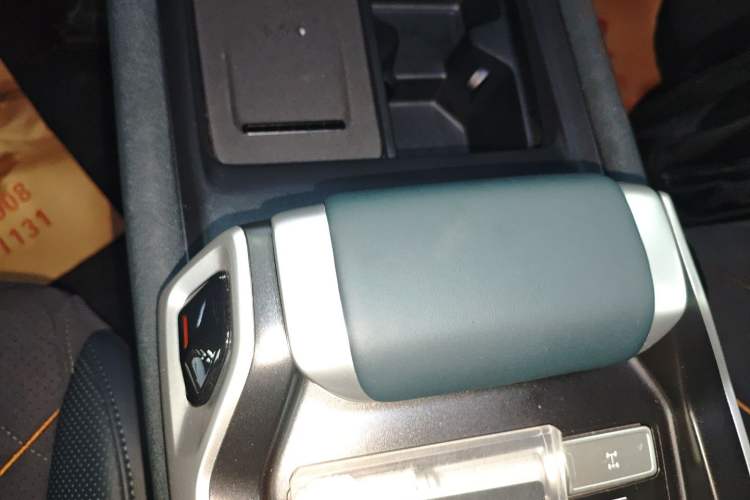 Used  G318 2025 Worry-Free Adventure Edition Four-Wheel Drive Secret Realm Version