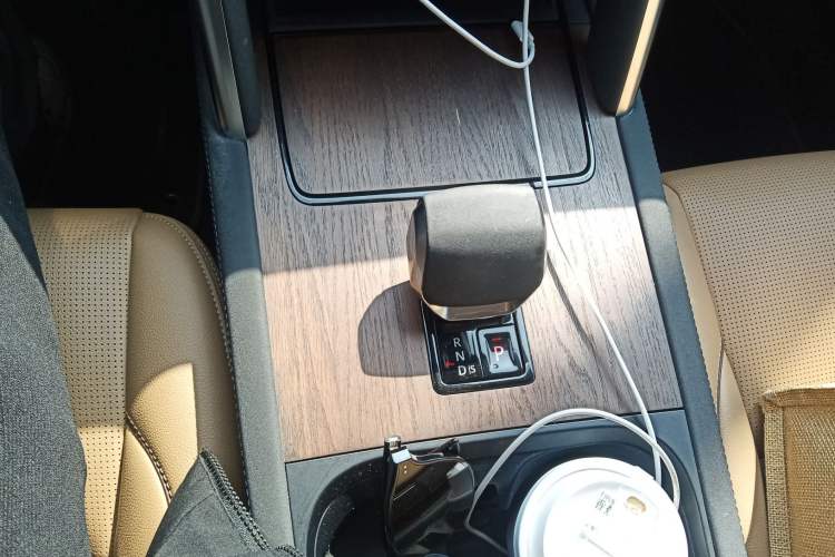 Used Land Rover Discovery Sport 2024 Performance Tech Edition
