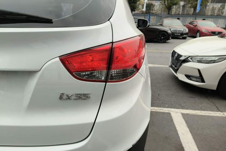 Used Hyundai ix35 2015 2.0L Automatic 2WD Comfort Edition China IV Standard