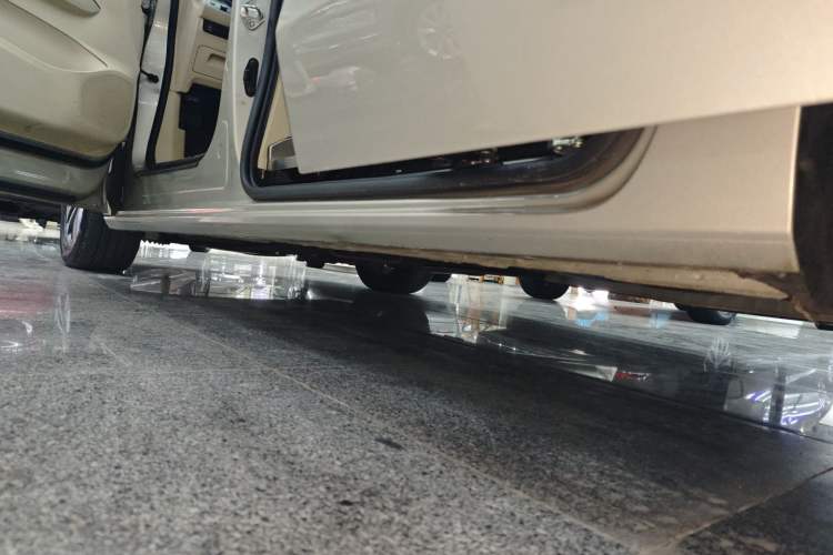 Used Buick GL8 2022 ES Landtrek 653T Luxury Edition