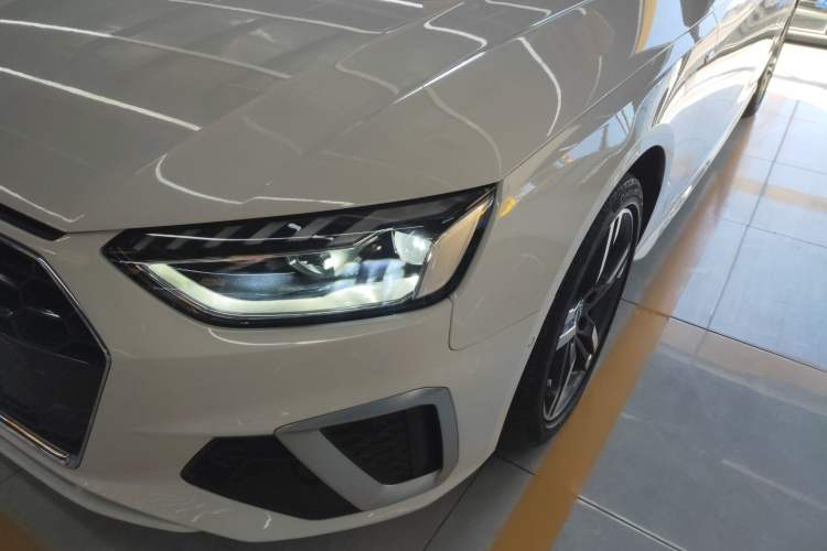 Used Audi A4L 2020 40 TFSI Luxury Dynamic Model
