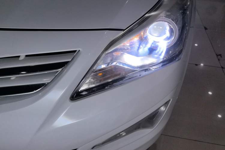 Used Hyundai Verna 2014 1.4L Manual Top-Tier Model TOP
