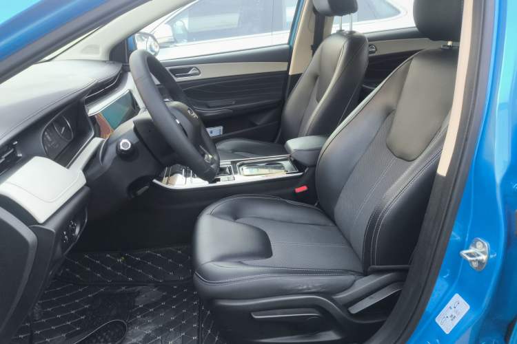 Used Chery Arrizo GX 2019 1.5T Manual New Dynamic Color Version China VI Standard